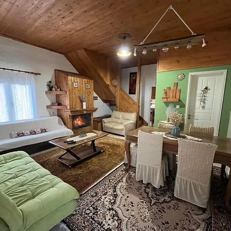 Sweet Home Kalavryta Exterior photo